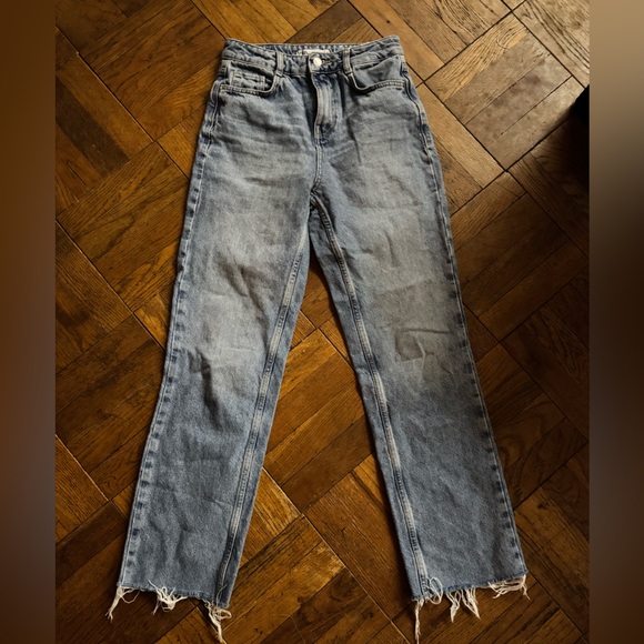 Zara Denim - Zara High Rise Straight Leg Jeans Raw Hem Vintage Wash